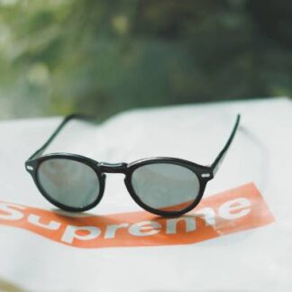 Et omnis.